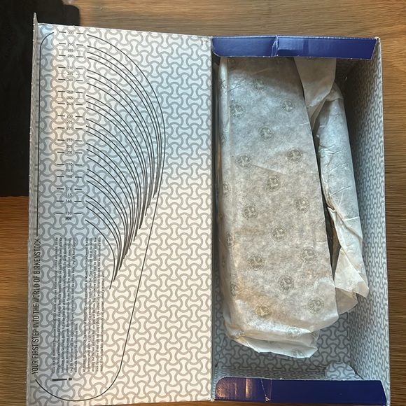 NEW IN BOX  Arizona Shearling Birkenstocks - Picture 7 of 10